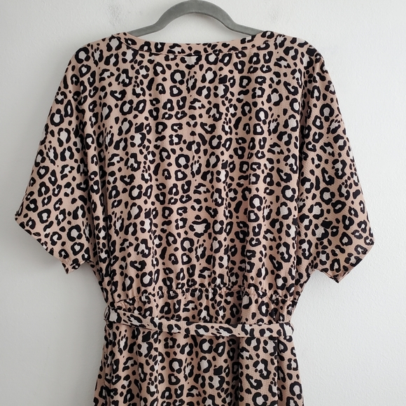 Ava & Viv Leopard Print V-Neck Button Up Midi Dress 2X - Picture 5 of 10